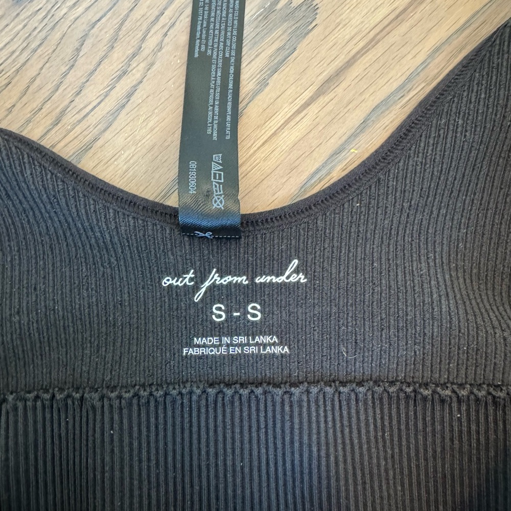BRAND NEW urban outfitters scoop tank top - Picture 3 of 3